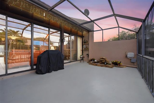 12399 NW 11th St, Pembroke Pines, FL 33026