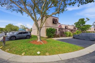 12399 NW 11th St, Pembroke Pines, FL 33026
