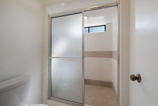 124 HENRY FORD DR, Schertz, TX 78154