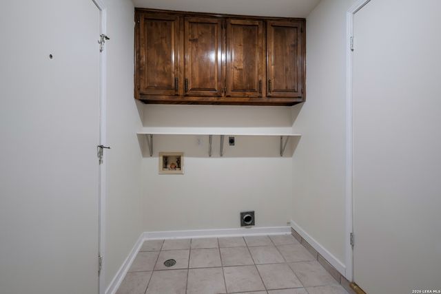 124 HENRY FORD DR, Schertz, TX 78154