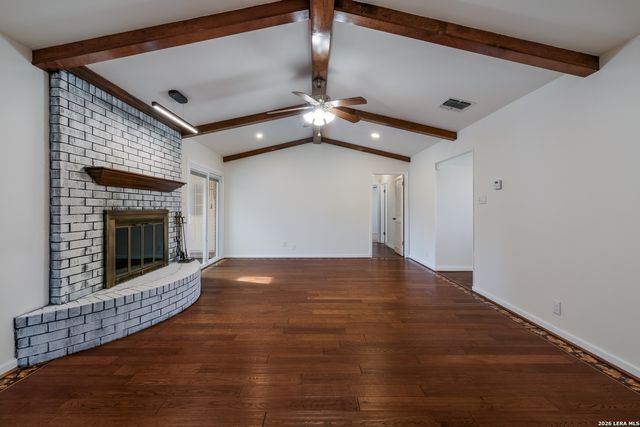 124 HENRY FORD DR, Schertz, TX 78154