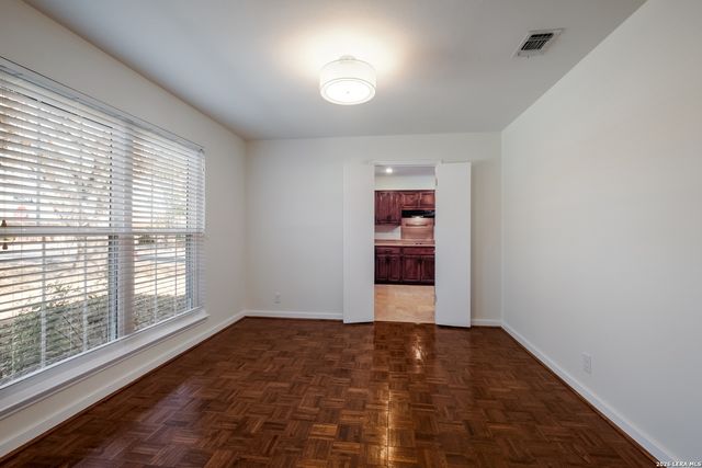 124 HENRY FORD DR, Schertz, TX 78154