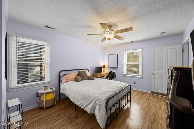 802 Black Swan Road, New Bern, NC 28560