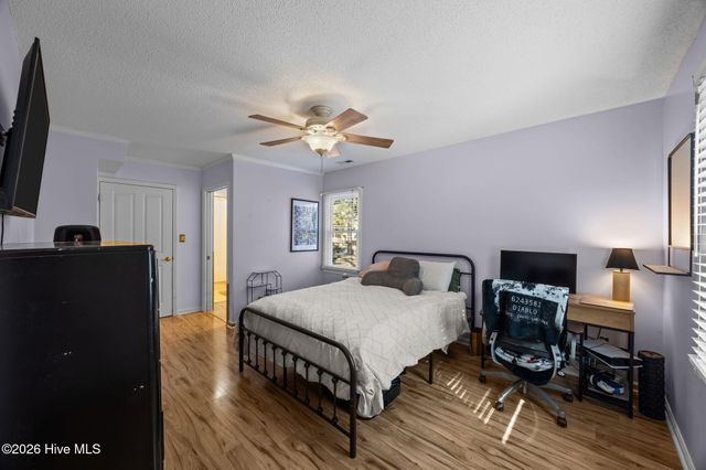 802 Black Swan Road, New Bern, NC 28560