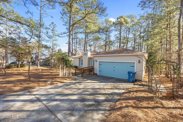 802 Black Swan Road, New Bern, NC 28560