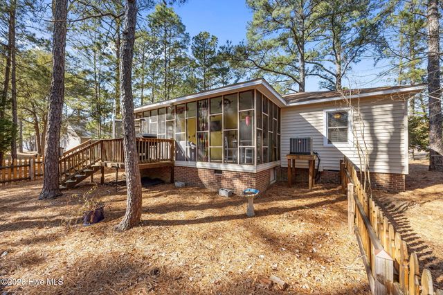 802 Black Swan Road, New Bern, NC 28560