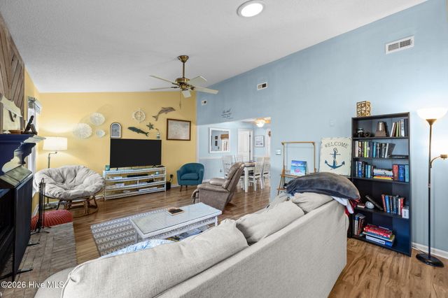 802 Black Swan Road, New Bern, NC 28560