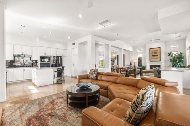 330 Gold Canyon Drive, Palm Desert, CA 92211