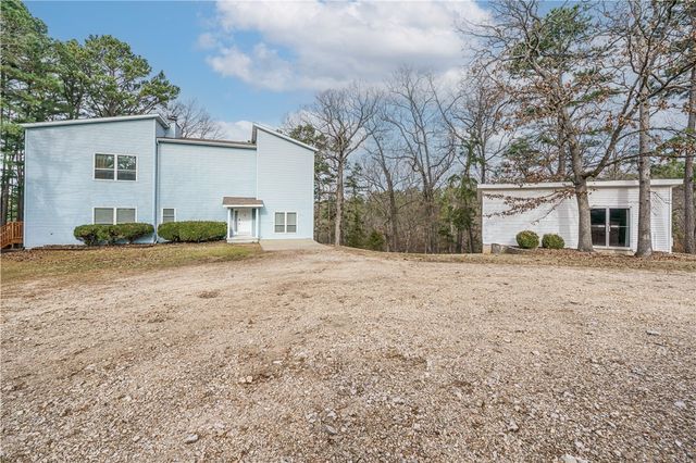 1 Drennon Drive, Eureka Springs, AR 72632