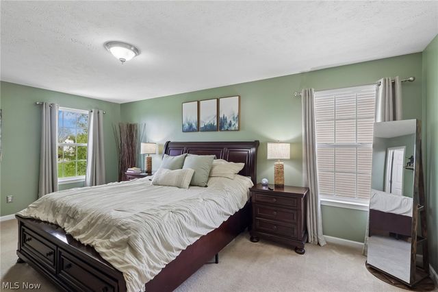 2721 Krska Place, Barberton, OH 44203