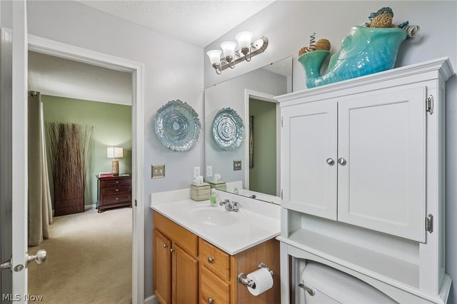 2721 Krska Place, Barberton, OH 44203
