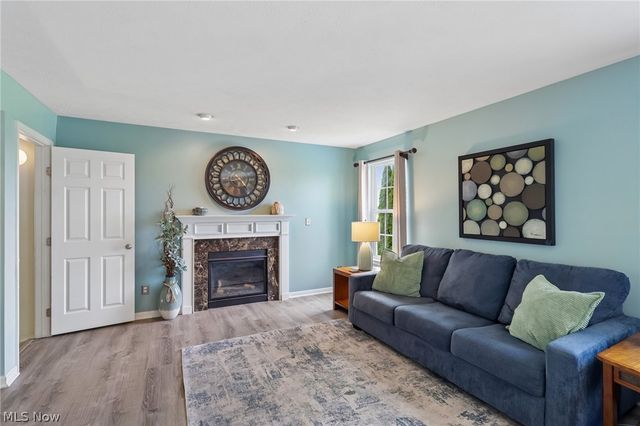 2721 Krska Place, Barberton, OH 44203