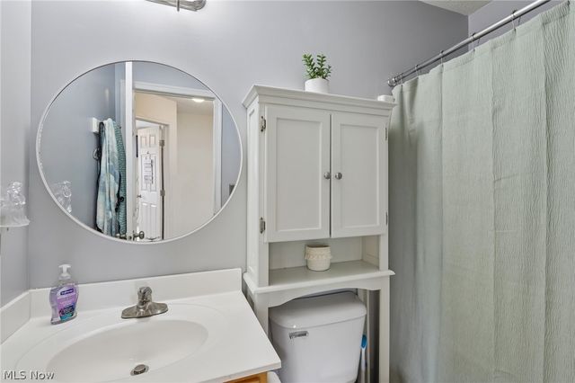2721 Krska Place, Barberton, OH 44203