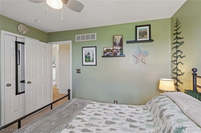 2721 Krska Place, Barberton, OH 44203