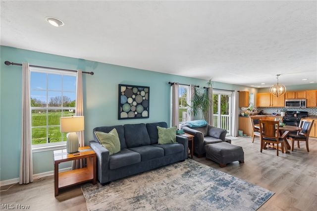 2721 Krska Place, Barberton, OH 44203