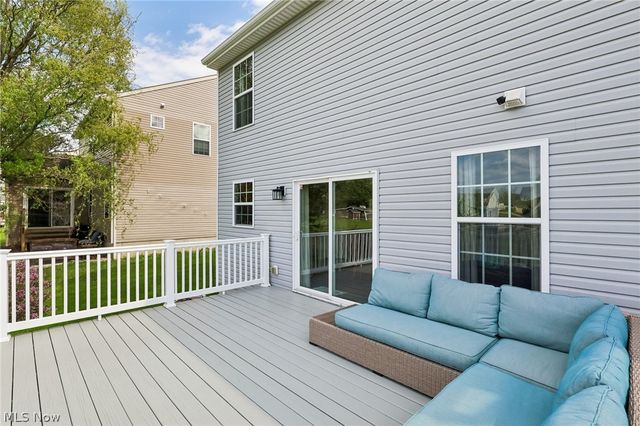 2721 Krska Place, Barberton, OH 44203