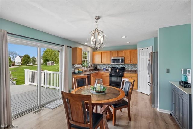 2721 Krska Place, Barberton, OH 44203