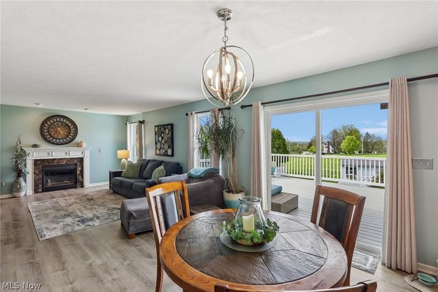 2721 Krska Place, Barberton, OH 44203