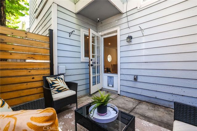 260 Victoria F2, Costa Mesa, CA 92627