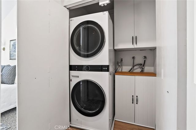 260 Victoria F2, Costa Mesa, CA 92627