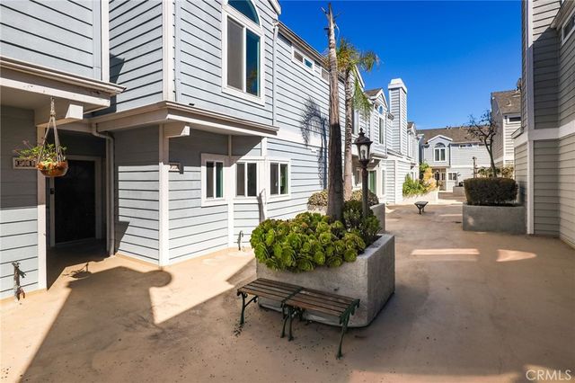 260 Victoria F2, Costa Mesa, CA 92627