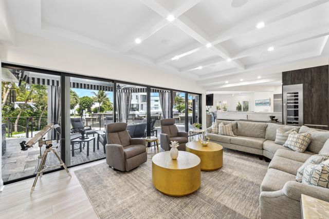 125 Marlin Drive, Ocean Ridge, FL 33435