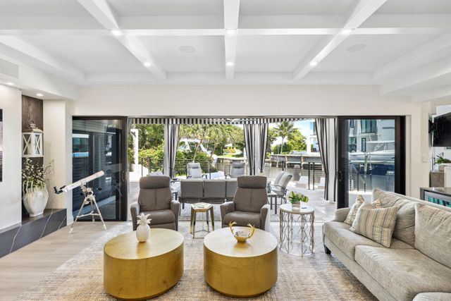 125 Marlin Drive, Ocean Ridge, FL 33435