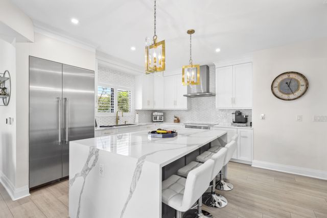 125 Marlin Drive, Ocean Ridge, FL 33435