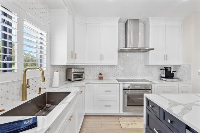 125 Marlin Drive, Ocean Ridge, FL 33435