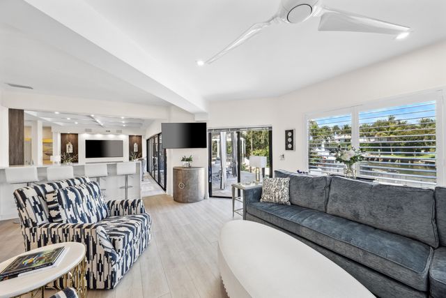 125 Marlin Drive, Ocean Ridge, FL 33435