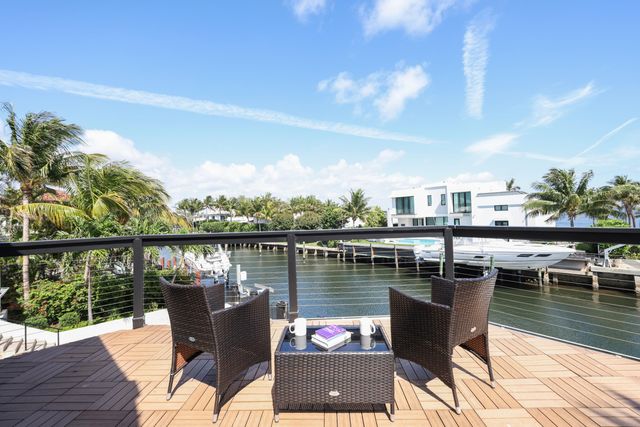 125 Marlin Drive, Ocean Ridge, FL 33435