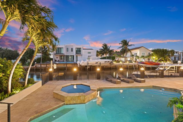 125 Marlin Drive, Ocean Ridge, FL 33435