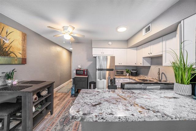 4071 55TH WAY N 1051, Kenneth City, FL 33709