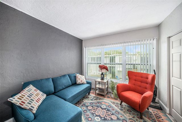 4071 55TH WAY N 1051, Kenneth City, FL 33709