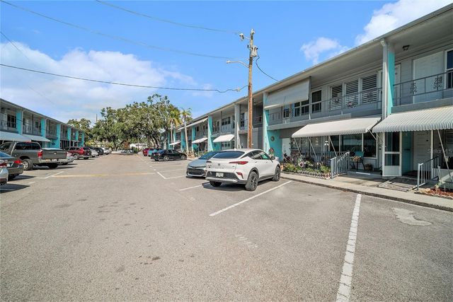 4071 55TH WAY N 1051, Kenneth City, FL 33709