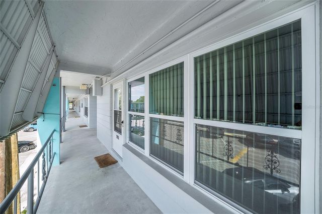 4071 55TH WAY N 1051, Kenneth City, FL 33709