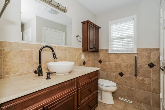 116 Cambridge Dr, Gallatin, TN 37066