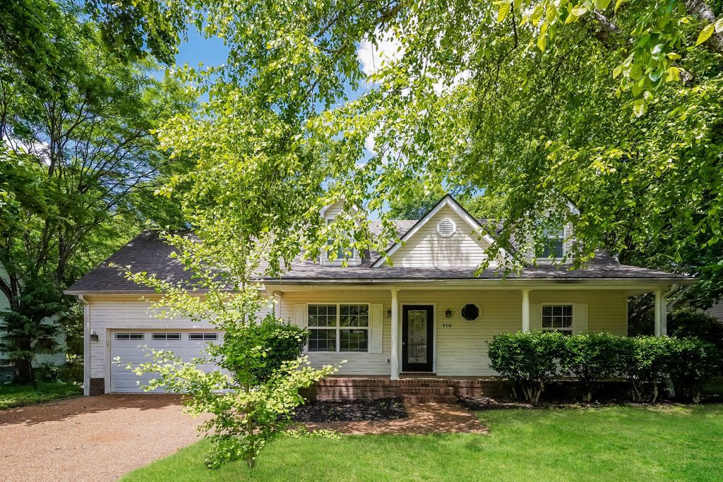 116 Cambridge Dr, Gallatin, TN 37066