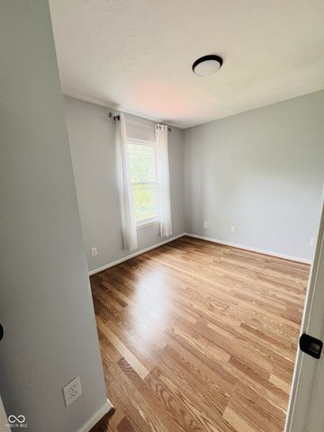 5400 Wakefield Drive S, Greenwood, IN 46142