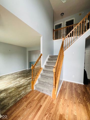 5400 Wakefield Drive S, Greenwood, IN 46142