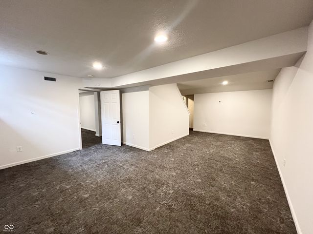 5400 Wakefield Drive S, Greenwood, IN 46142