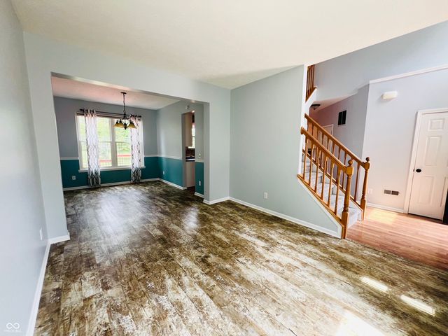 5400 Wakefield Drive S, Greenwood, IN 46142