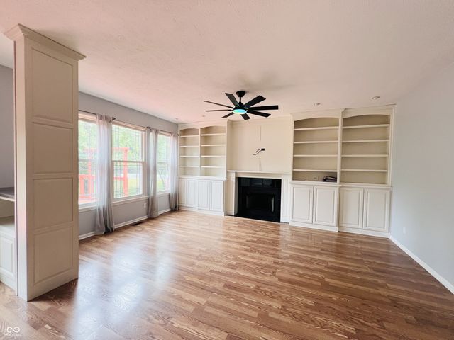 5400 Wakefield Drive S, Greenwood, IN 46142