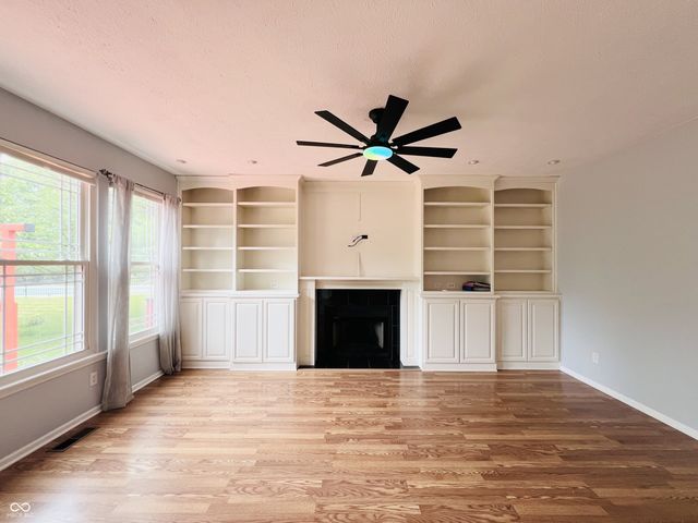 5400 Wakefield Drive S, Greenwood, IN 46142