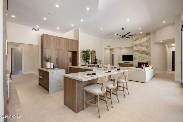 7101 E BELMONT Avenue, Paradise Valley, AZ 85253
