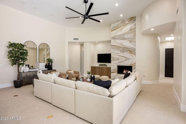 7101 E BELMONT Avenue, Paradise Valley, AZ 85253
