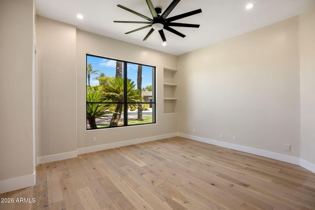 7101 E BELMONT Avenue, Paradise Valley, AZ 85253