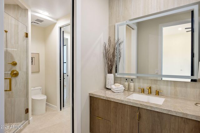 7101 E BELMONT Avenue, Paradise Valley, AZ 85253