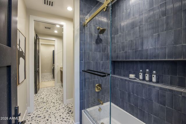 7101 E BELMONT Avenue, Paradise Valley, AZ 85253