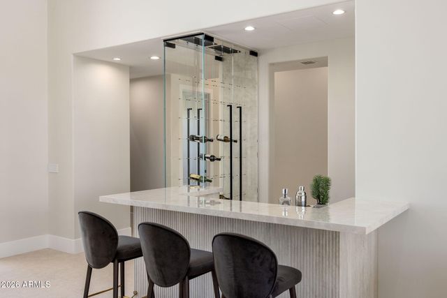 7101 E BELMONT Avenue, Paradise Valley, AZ 85253